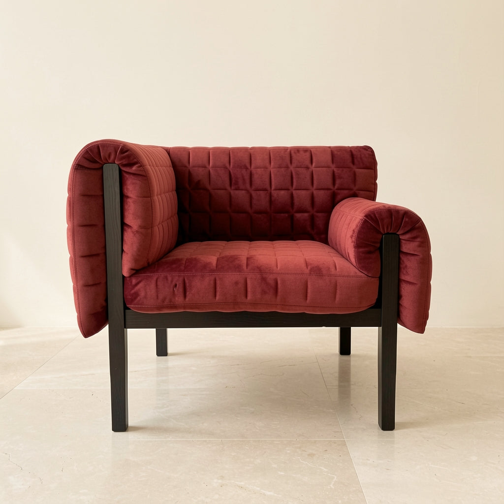 Quilted Lounge Chair (DY647) in front