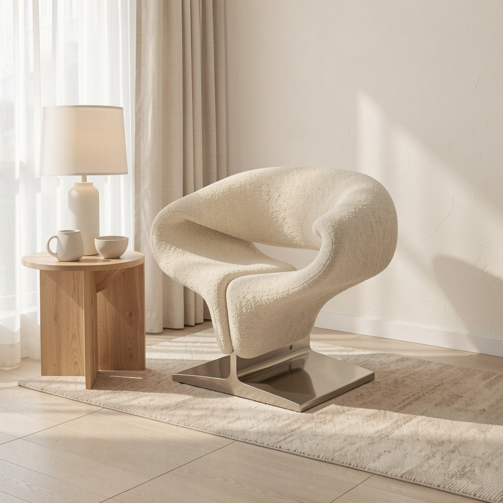 Yurong Sculptural Chair in soft oak daylight