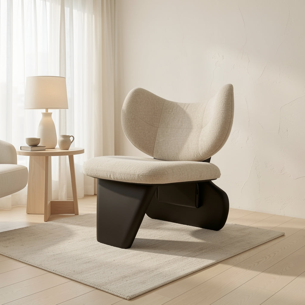 Curved Accent Chair · Edition 3 in soft oak daylight